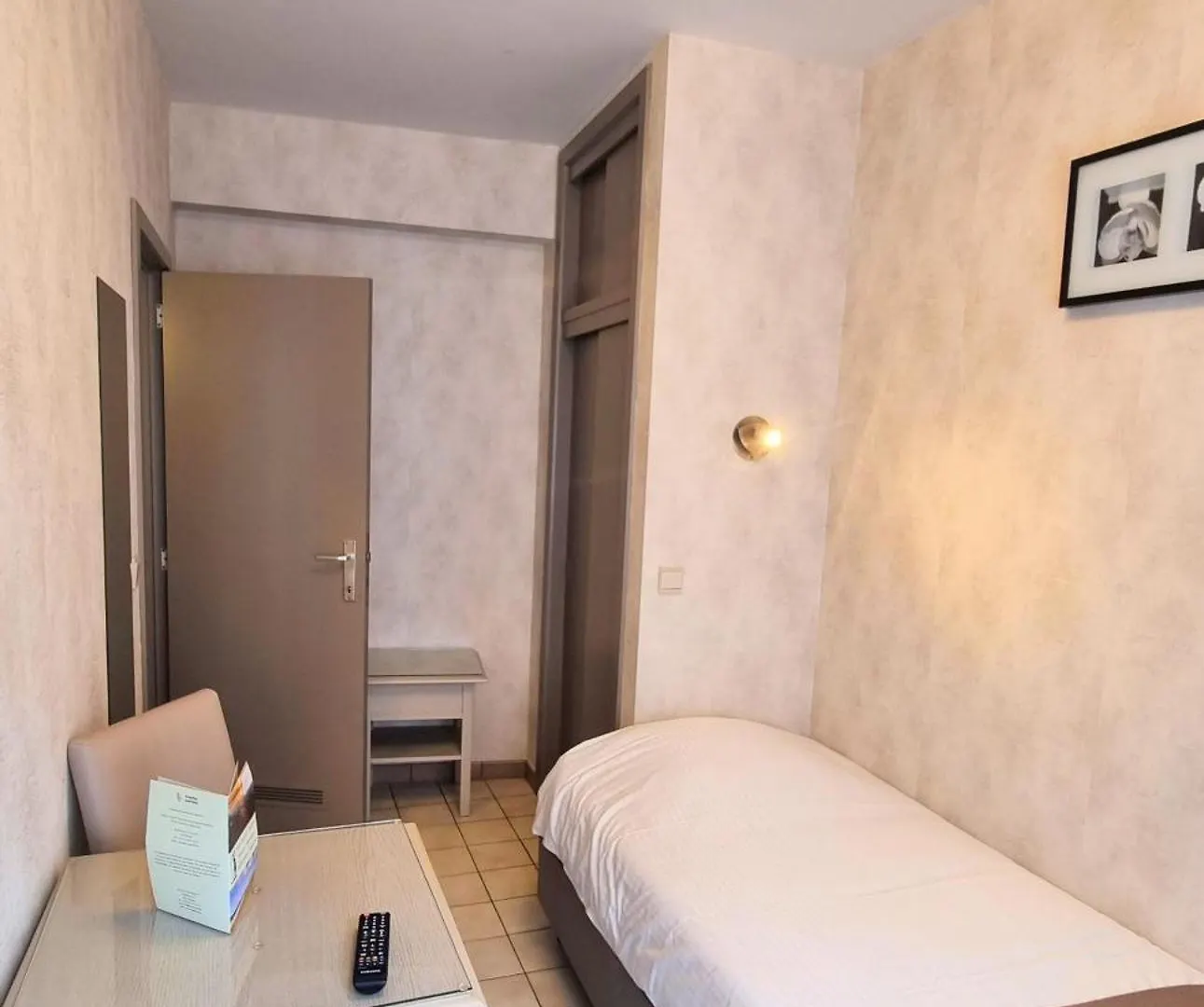 Hotel De Golf Bredene 2*,