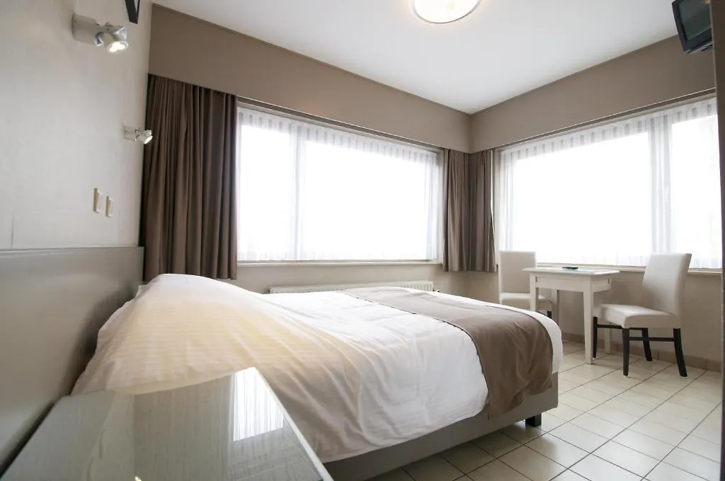 **  Hotel De Golf Bredene Belgia